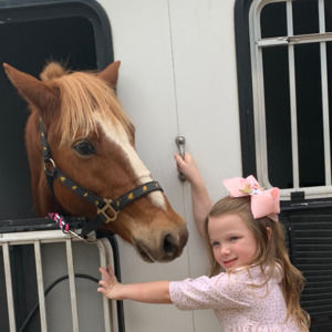 Meet your Posher, Amanda